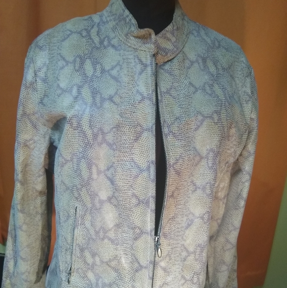 Jacket - Picture 2 of 5